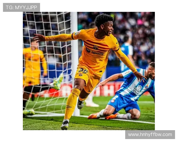 世体：佩德里和巴萨都想续约，但后者受限于财政仍未达成协议